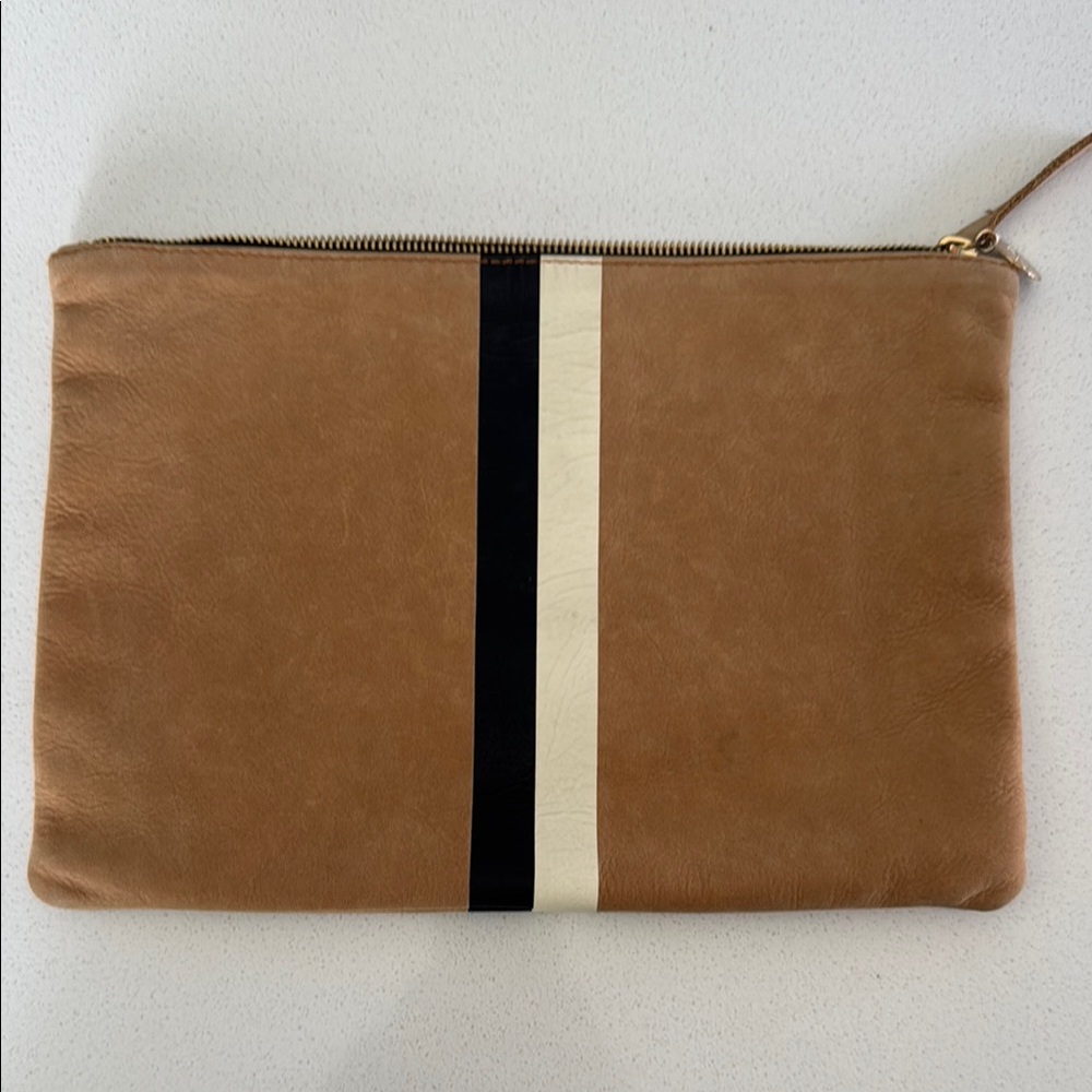 Clare V. Flat Clutch